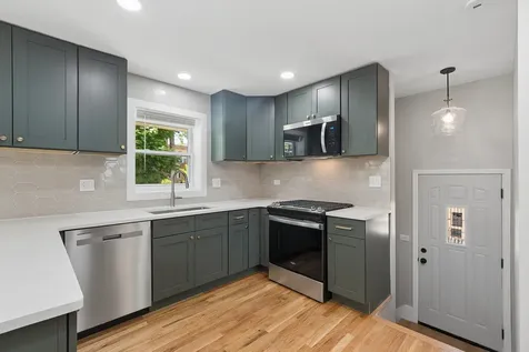 10849 South Christiana Avenue Chicago IL 60655