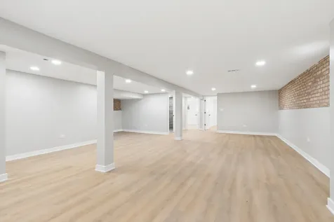 10849 South Christiana Avenue Chicago IL 60655