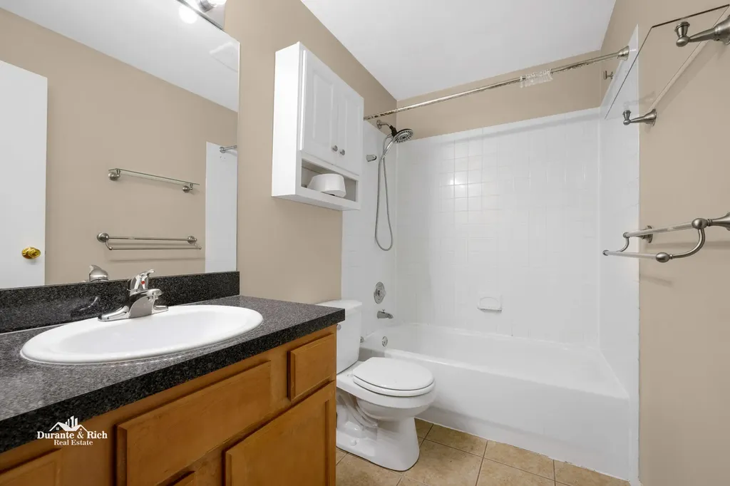6010 Forest View Road Lisle IL 60532