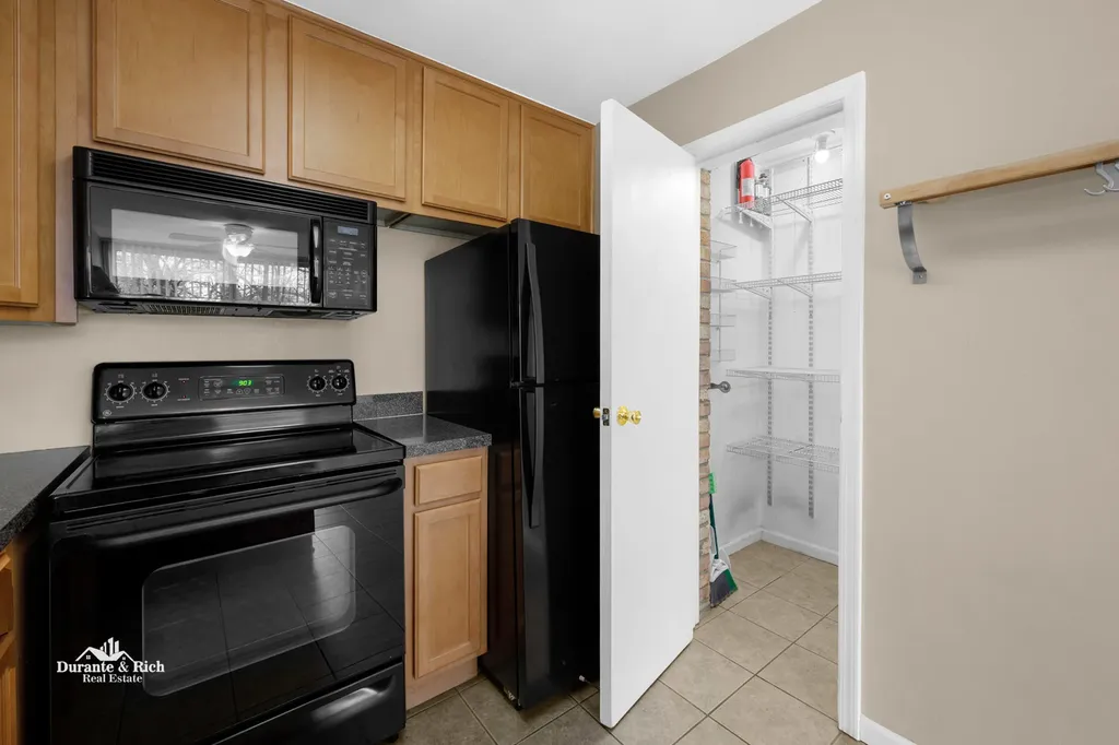 6010 Forest View Road Lisle IL 60532