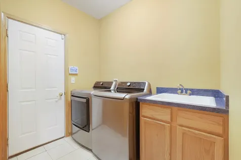 6963 Margaret Courtyard Court Tinley Park IL 60477