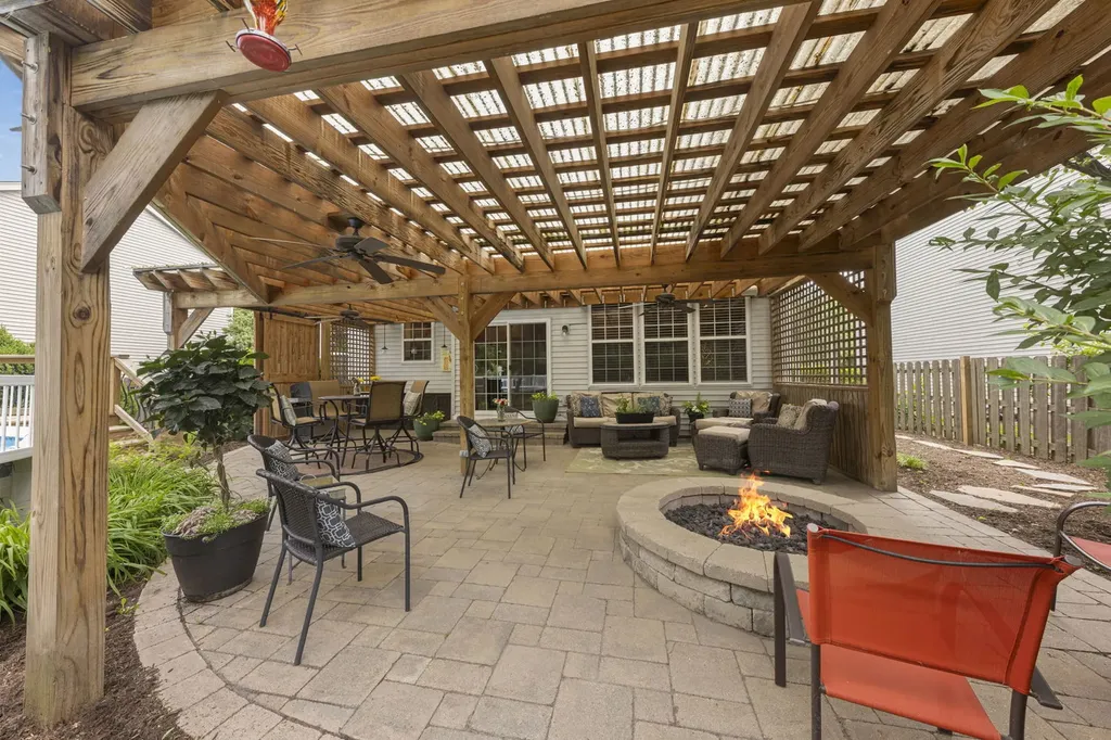 1446 Glenside Drive Bolingbrook IL 60490