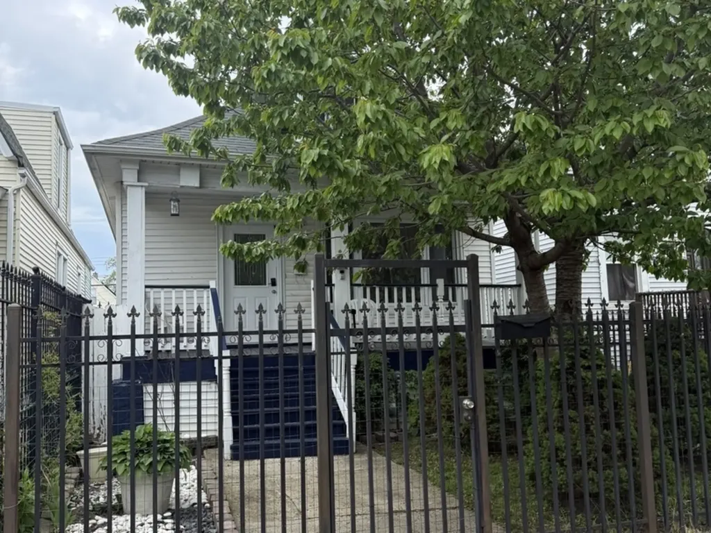 5819 South Fairfield Avenue Chicago IL 60629