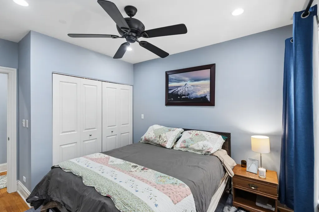 1427 West Elmdale Avenue Chicago IL 60660