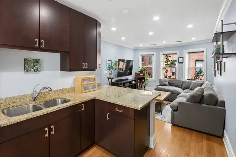 1427 West Elmdale Avenue Chicago IL 60660