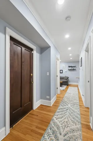1427 West Elmdale Avenue Chicago IL 60660