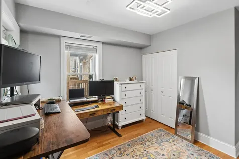 1427 West Elmdale Avenue Chicago IL 60660
