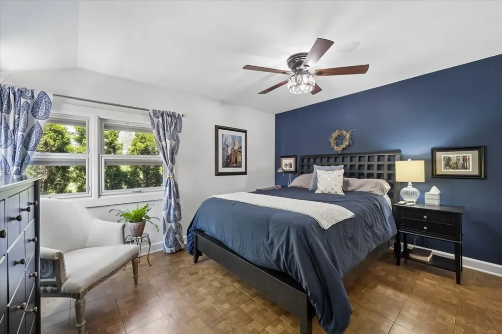 6340 North Indian Road Chicago IL 60646