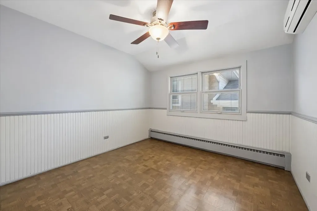 6340 North Indian Road Chicago IL 60646
