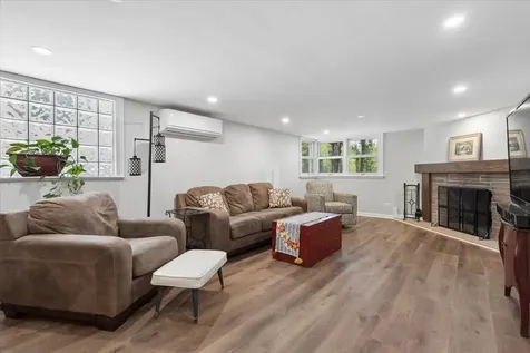 6340 North Indian Road Chicago IL 60646
