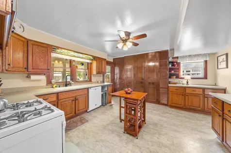 204 North West Street Earlville IL 60518