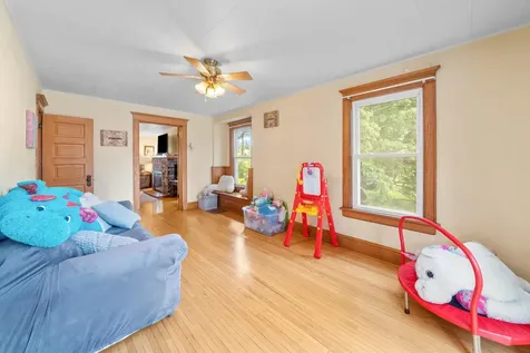 204 North West Street Earlville IL 60518