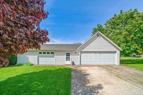 204 North West Street Earlville IL 60518