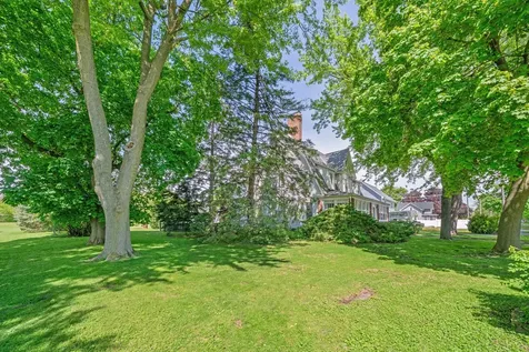 204 North West Street Earlville IL 60518