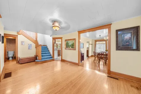 204 North West Street Earlville IL 60518