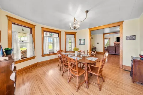 204 North West Street Earlville IL 60518
