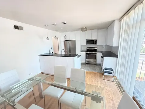 5557 South Harper Avenue Chicago IL 60637