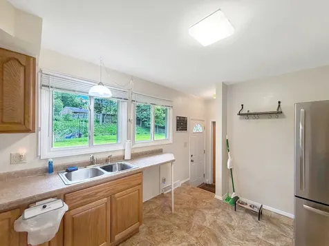 1411 Mark Drive Freeport IL 61032