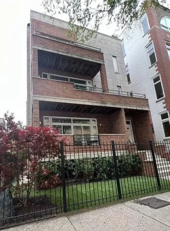2424 North Southport Avenue Chicago IL 60614