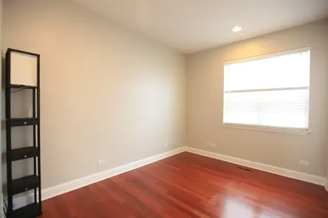 2424 North Southport Avenue Chicago IL 60614