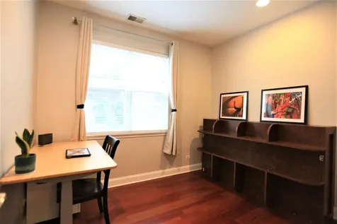2424 North Southport Avenue Chicago IL 60614