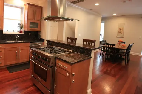 2424 North Southport Avenue Chicago IL 60614