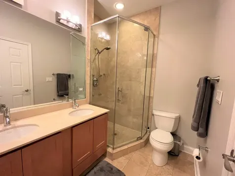 2424 North Southport Avenue Chicago IL 60614