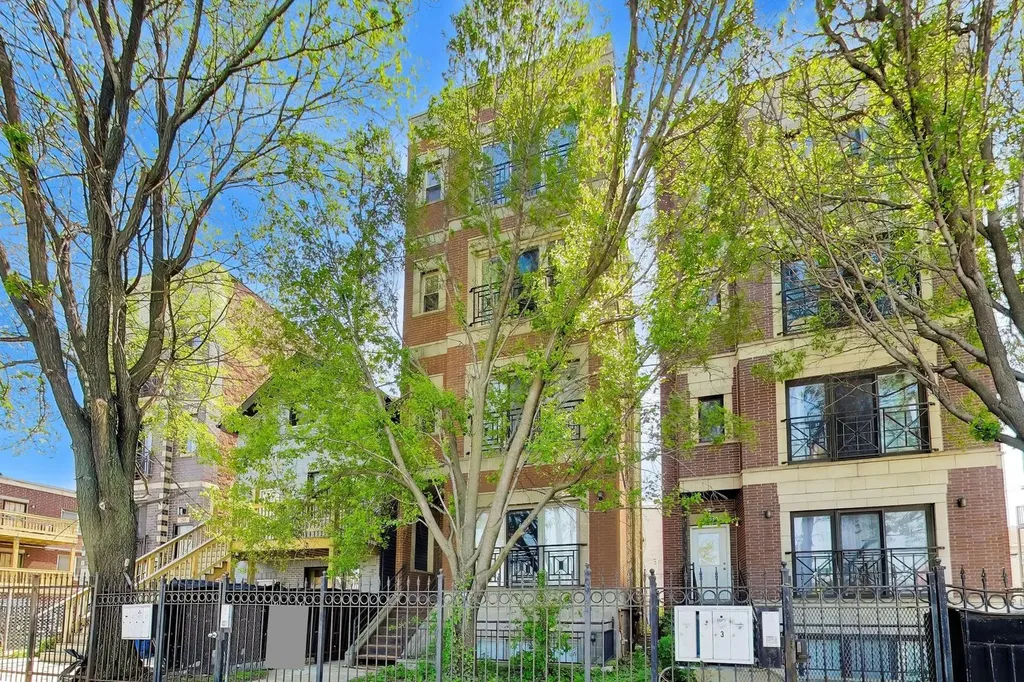 2519 West Congress Parkway Chicago IL 60612