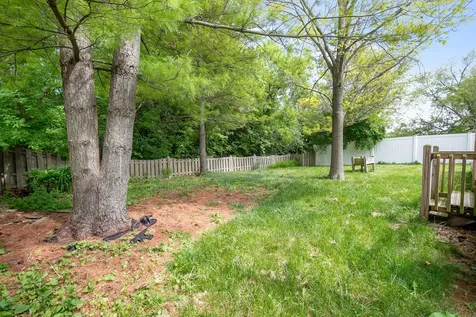 591 Roosevelt Court Grayslake IL 60030