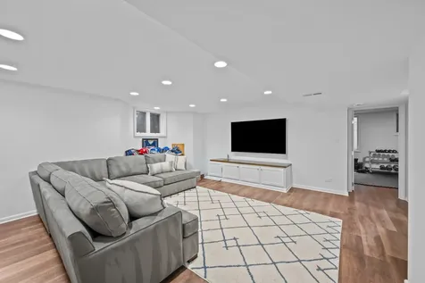 865 Church Road Lake Forest IL 60045