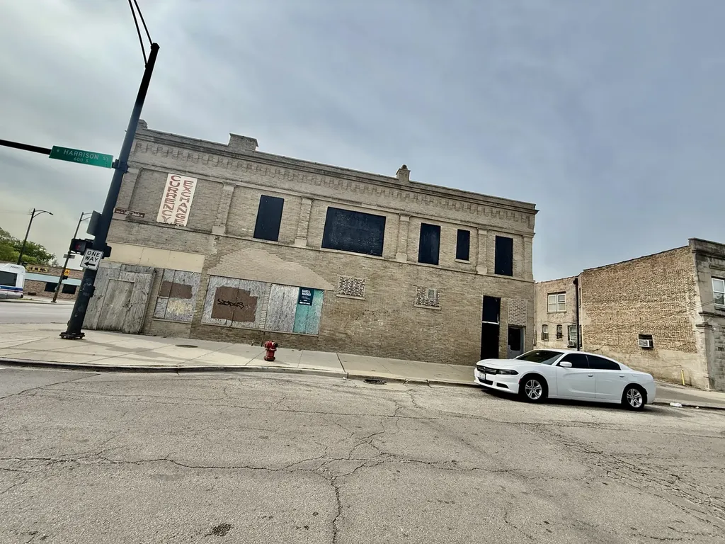 600-606 South Pulaski Road Chicago IL 60624
