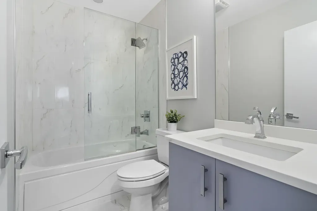 757 North Elizabeth Street Chicago IL 60642