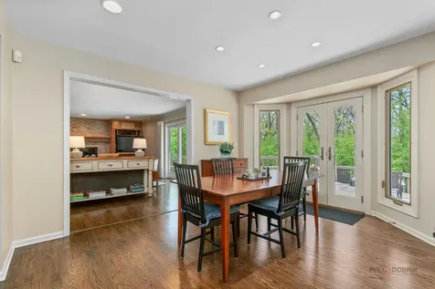 121 Pembroke Drive Lincolnshire IL 60045