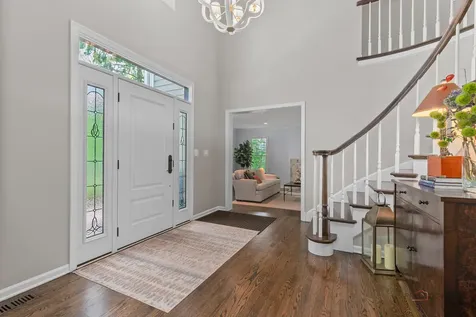 121 Pembroke Drive Lincolnshire IL 60045