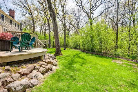 121 Pembroke Drive Lincolnshire IL 60045