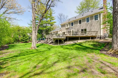 121 Pembroke Drive Lincolnshire IL 60045