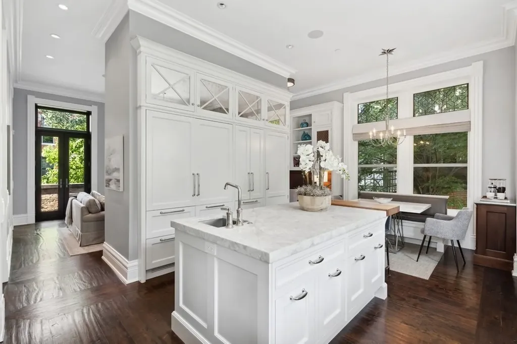 1407 North Hoyne Avenue Chicago IL 60622