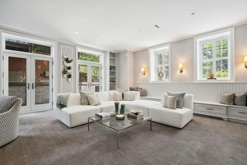 1407 North Hoyne Avenue Chicago IL 60622