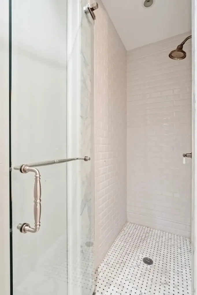 1407 North Hoyne Avenue Chicago IL 60622