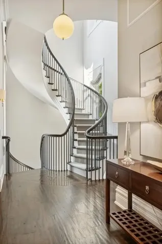 1407 North Hoyne Avenue Chicago IL 60622