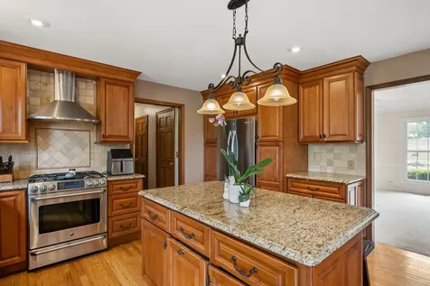 39W118 Baert Lane St. Charles IL 60175