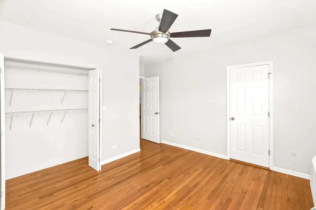 1819 West Touhy Avenue Chicago IL 60626