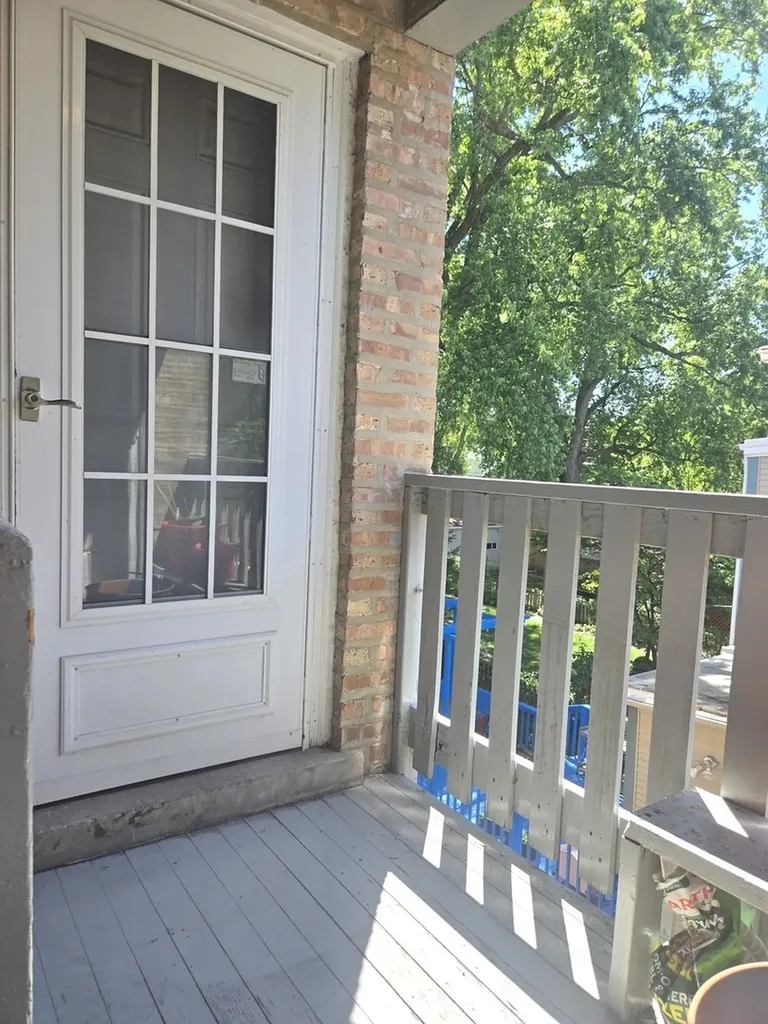 1819 West Touhy Avenue Chicago IL 60626