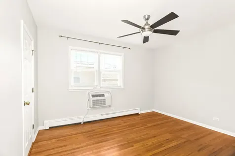 1819 West Touhy Avenue Chicago IL 60626