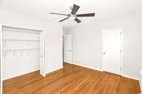 1819 West Touhy Avenue Chicago IL 60626