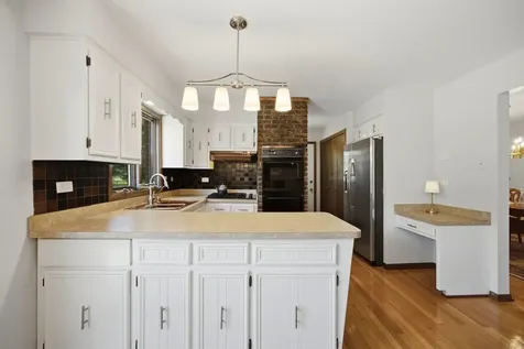 19W471 Deerpath Lane Lemont IL 60439