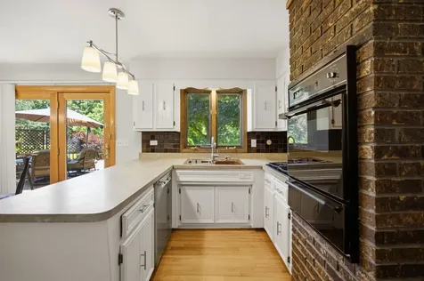 19W471 Deerpath Lane Lemont IL 60439