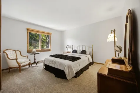 19W471 Deerpath Lane Lemont IL 60439