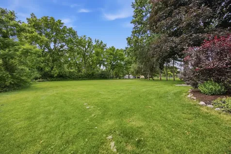 19W471 Deerpath Lane Lemont IL 60439