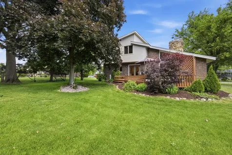 19W471 Deerpath Lane Lemont IL 60439